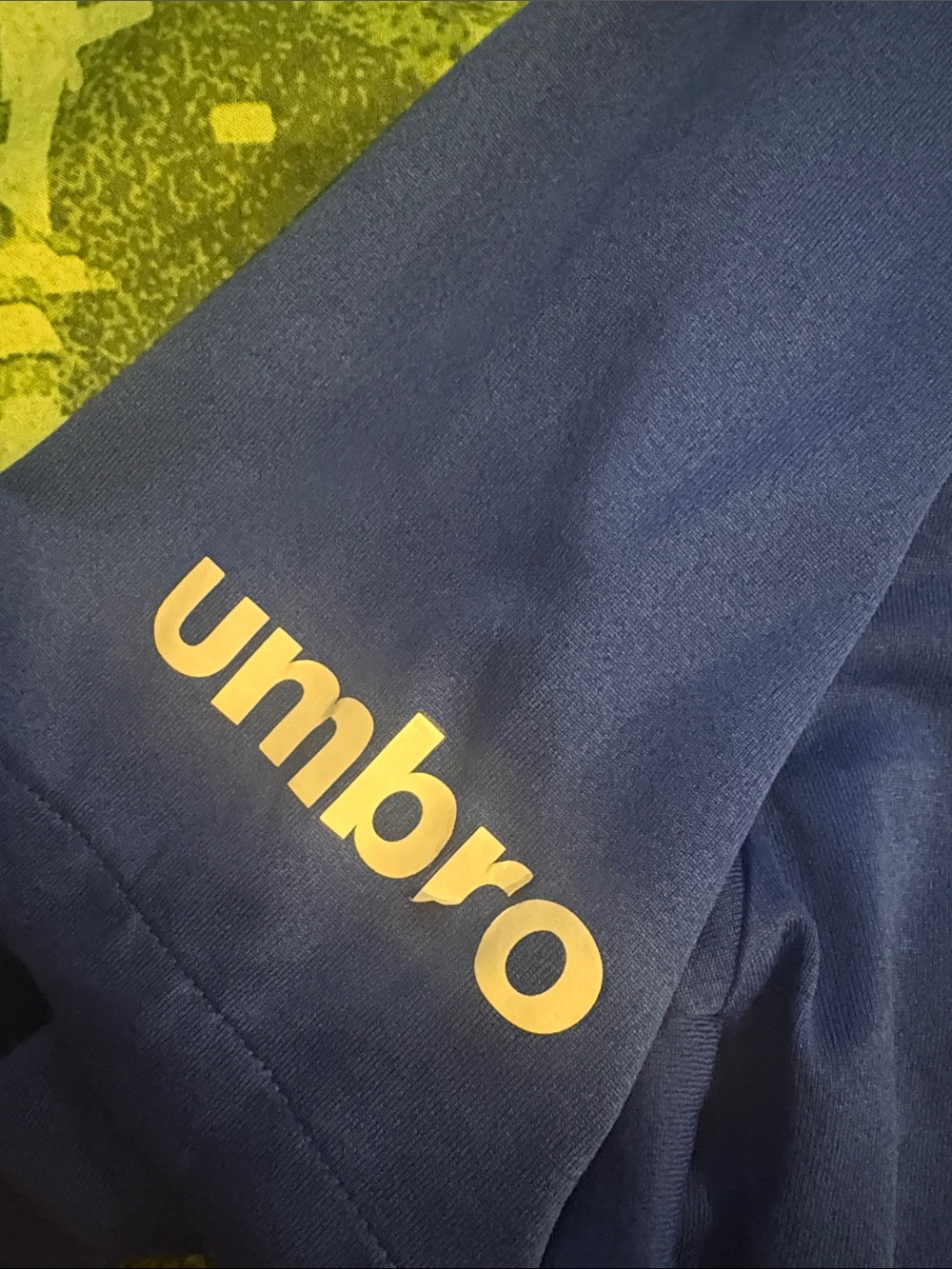 Umbro Everton England Soccer Jersey - Picture 5 of 6